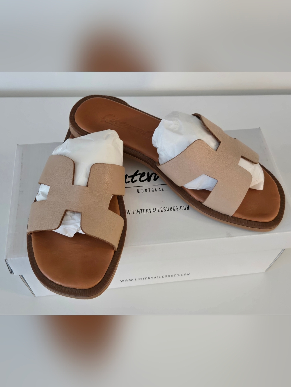 L'INTERVALLE Beige Cutout Leather Slide Sandals